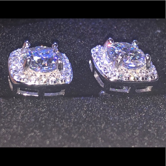 VVS Diamond Moissanite square earrings 2 cttw , GRA Certified pass diamond test - Picture 10 of 10